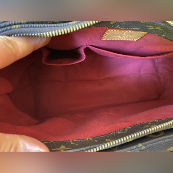 Authentic Louis Vuitton Viva Cite GM in monogram - Picture 11 of 11